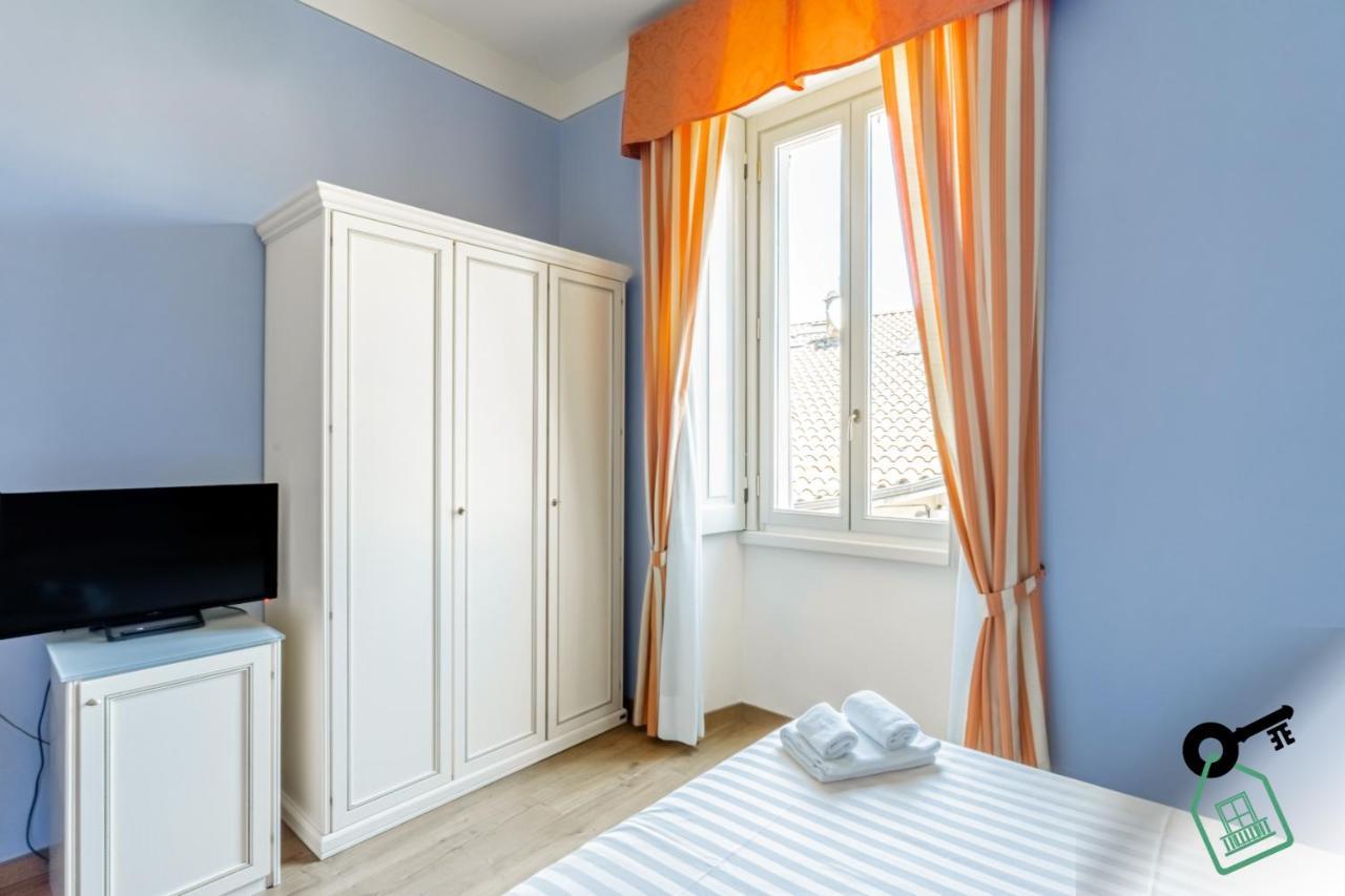 Hotel Rooms Lago Maggiore Verbania Buitenkant foto