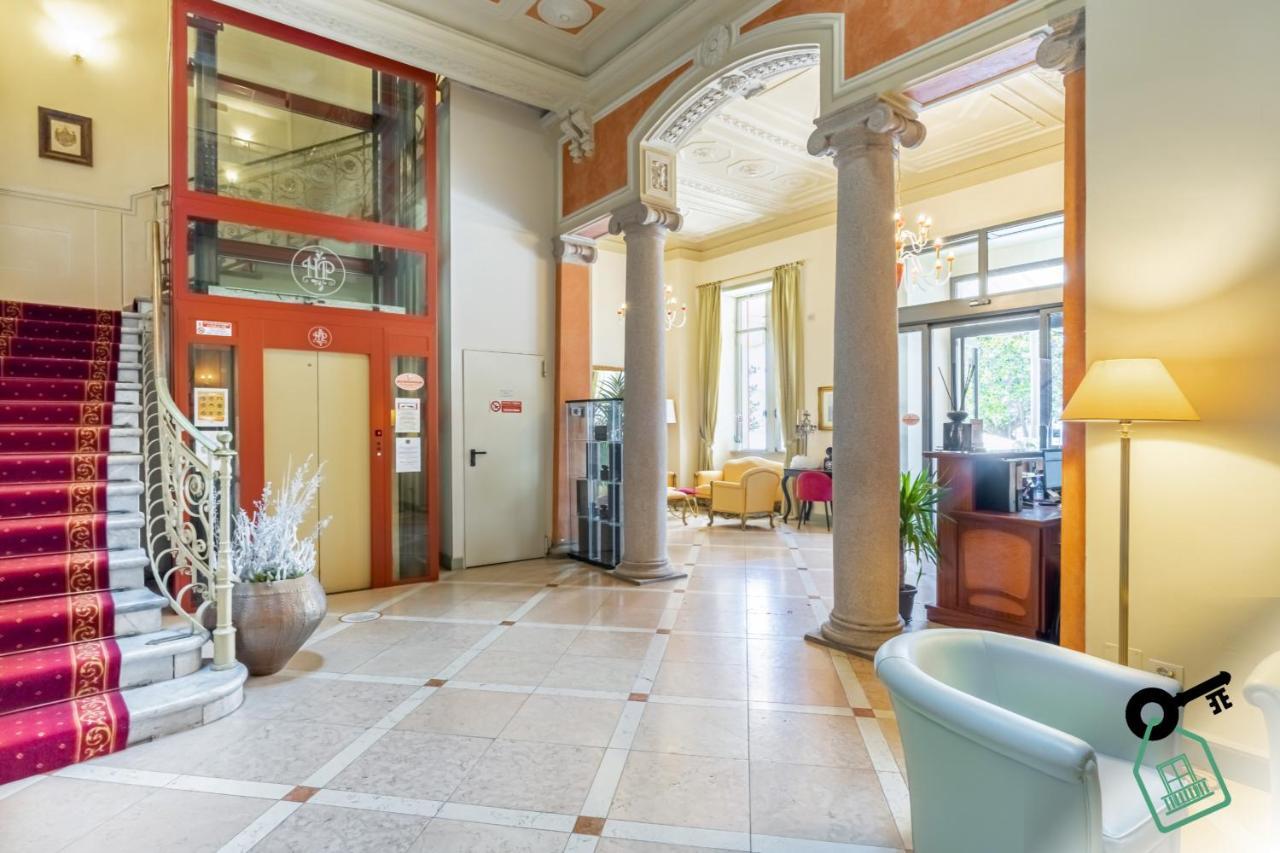 Hotel Rooms Lago Maggiore Verbania Buitenkant foto